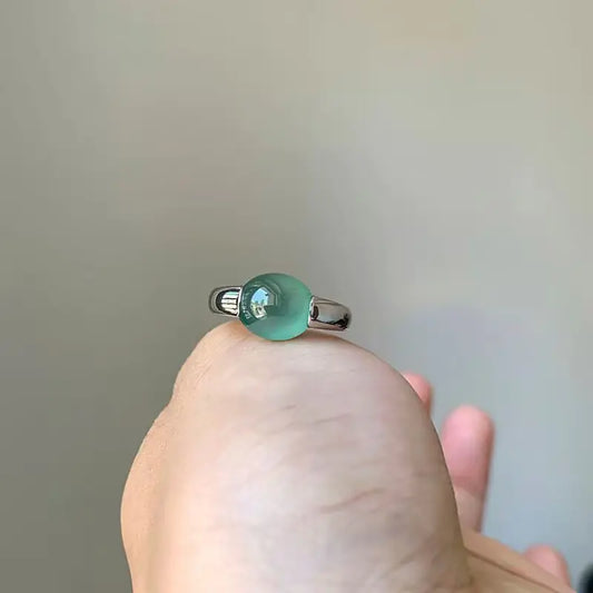 Anillo Incrustado de Color Calcedonia con Material de Cobre