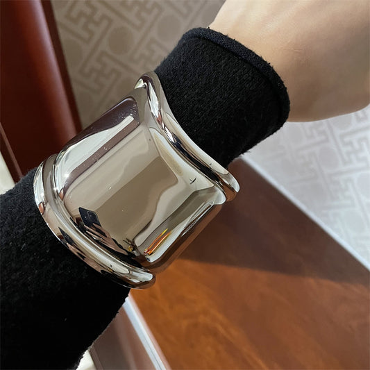 Pulsera Asimétrica de Onda Metálica Advanced Sense
