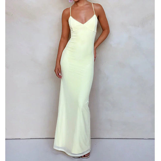 Vestido sofisticado sin mangas con tirantes color blanco