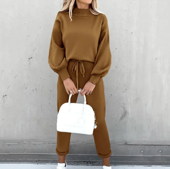 Conjunto Casual de Sudadera y Pantalón: Comodidad y Estilo en Dos Piezas