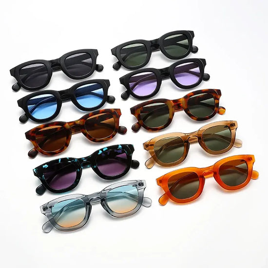 Lentes de Sol con Montura Ovalada