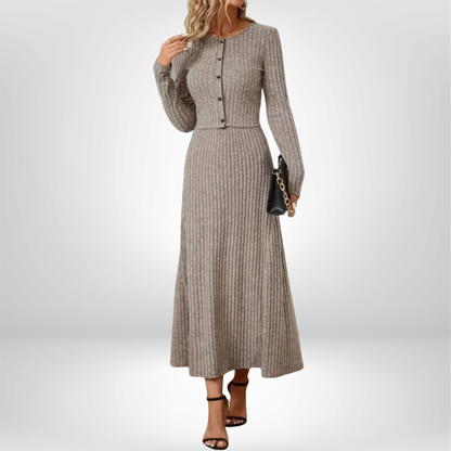 Elegante conjunto de vestido de lana para mujer