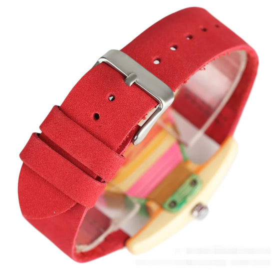 Reloj de Madera - Diseño Triangular Colorido