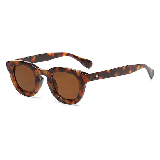 Lentes de Sol con Montura Ovalada