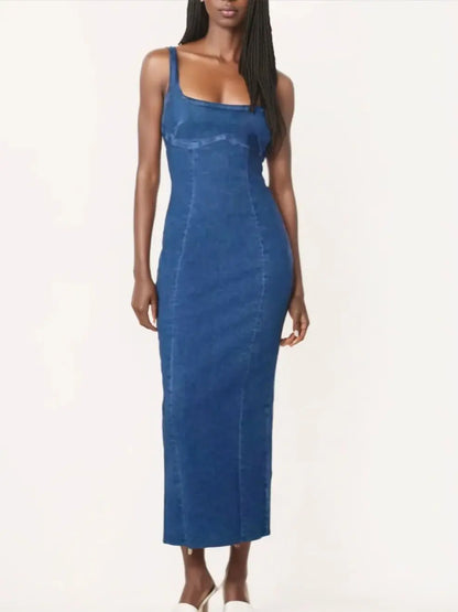 Vestidos vaqueros largos azules con tirantes y escote en U