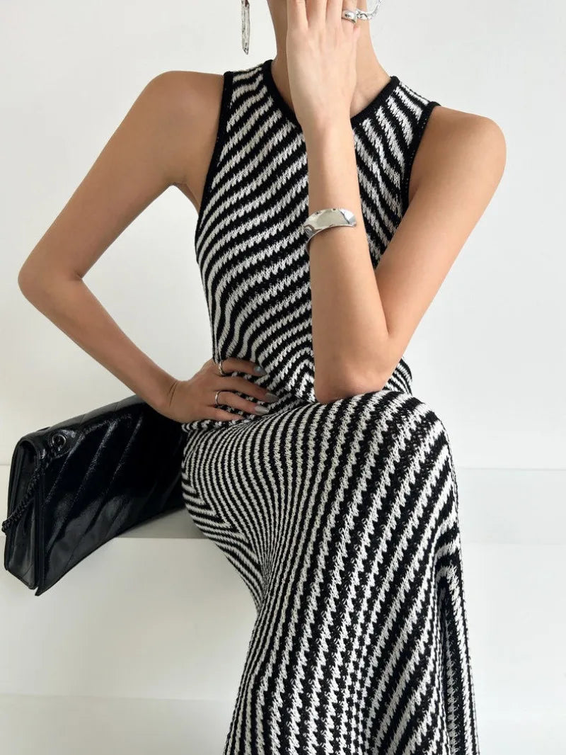 Vestido "Spring Breeze" – Fluidez &amp; Estilo Minimalista
