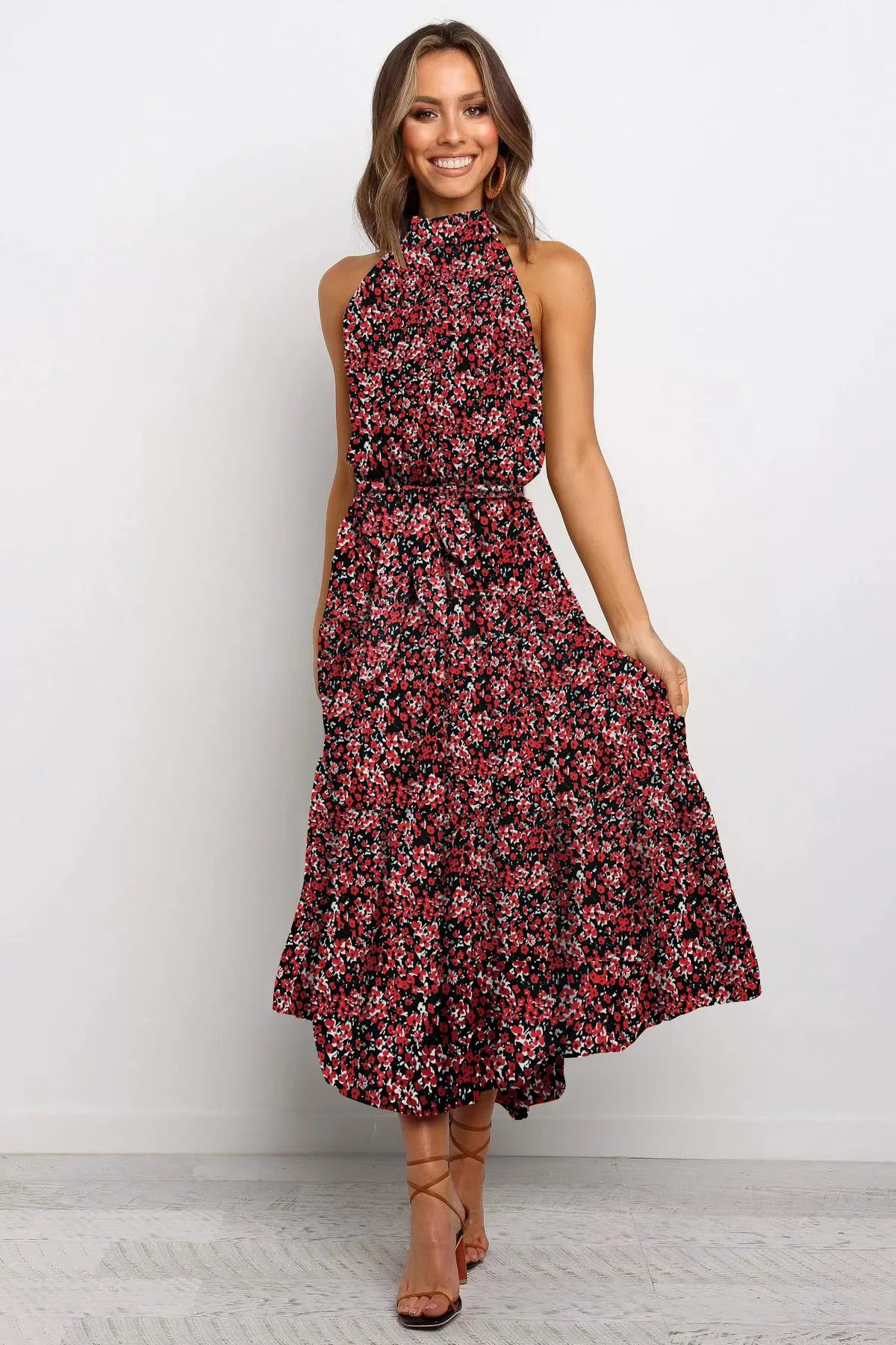 Vestido cuello halter, sin mangas, estampado de lunares, con cordones