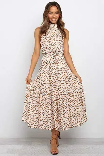 Vestido cuello halter, sin mangas, estampado de lunares, con cordones