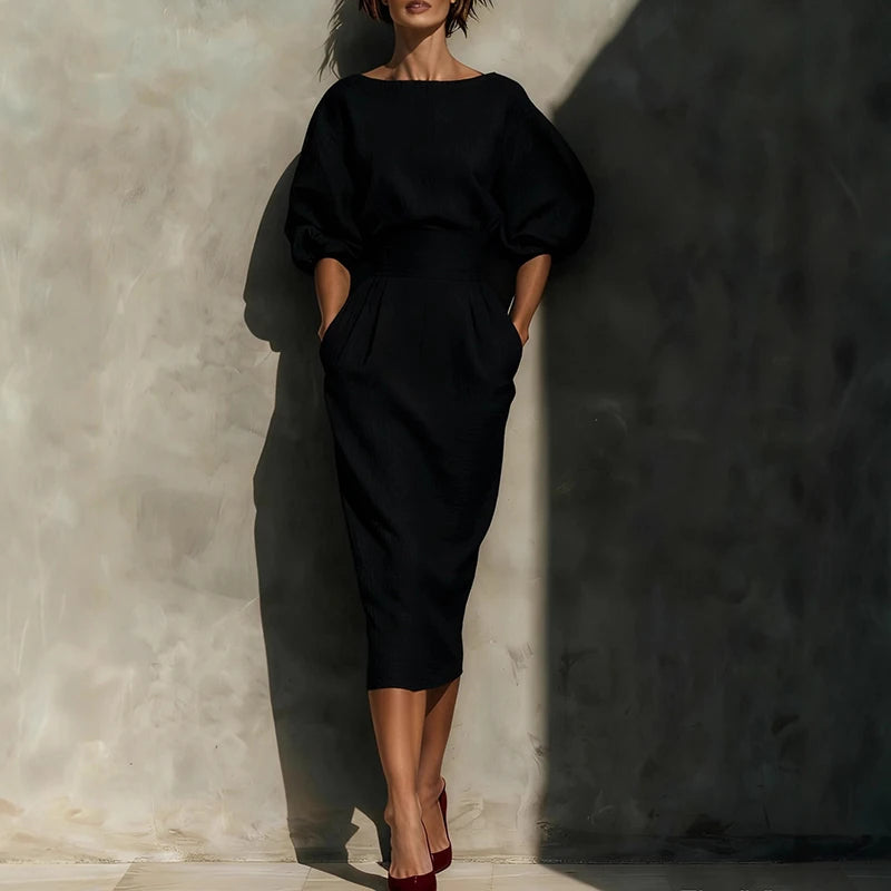 Vestido elegante de fiesta liso a la moda, plisado, cruzado en la cadera.