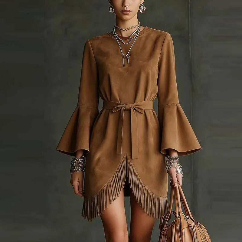 Vestido "Boho Tassel" – Estilo y Movimiento