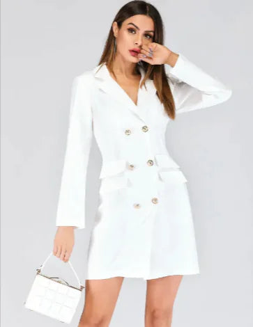 Vestido chaqueta de traje abotonado
