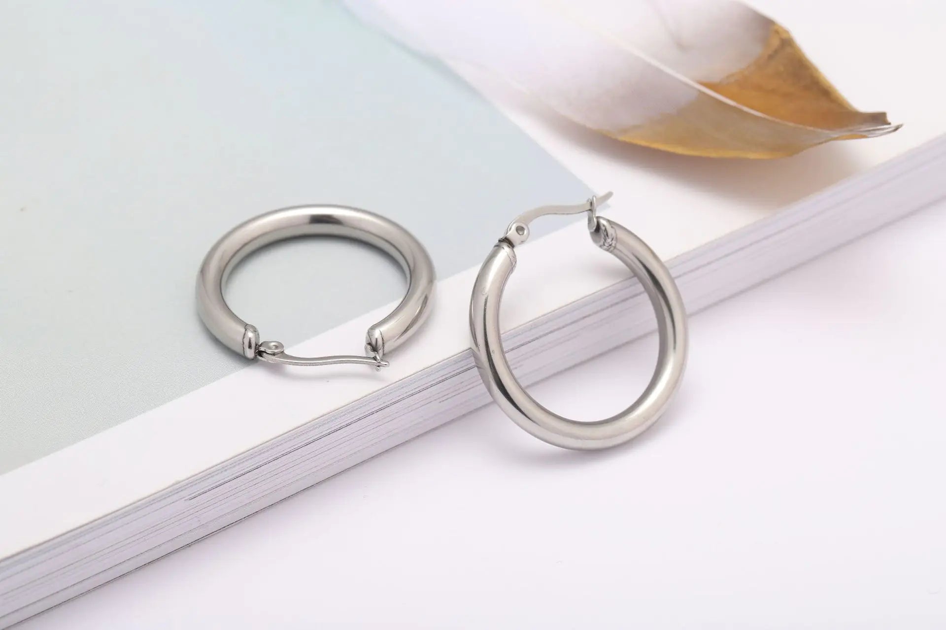 Pendientes de Aro Huecos Grandes de Acero Inoxidable