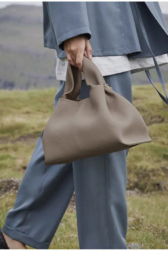 Bolso de Cuero Elegante y Sofisticado