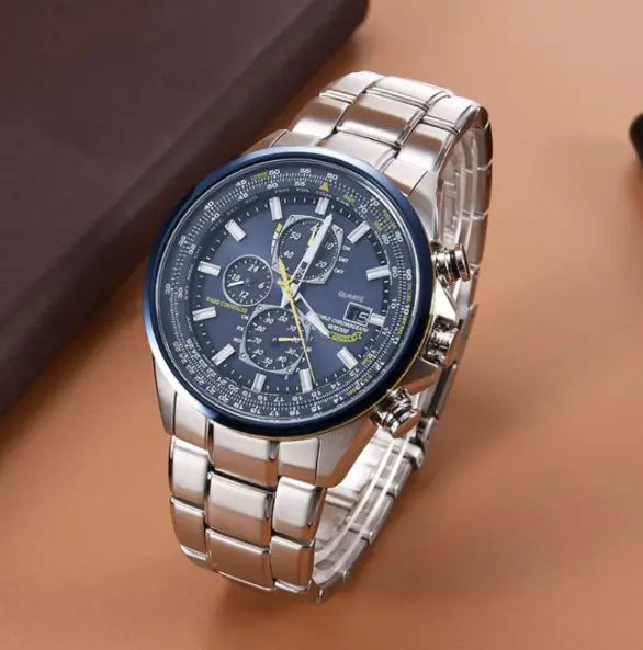 Reloj de Cuarzo con Correa de Acero