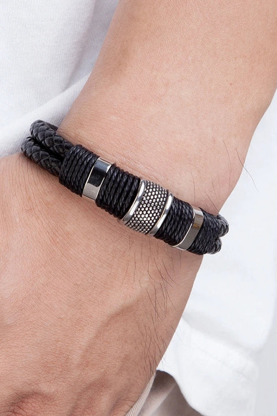 Brazalete de cuero trenzado: para el hombre moderno